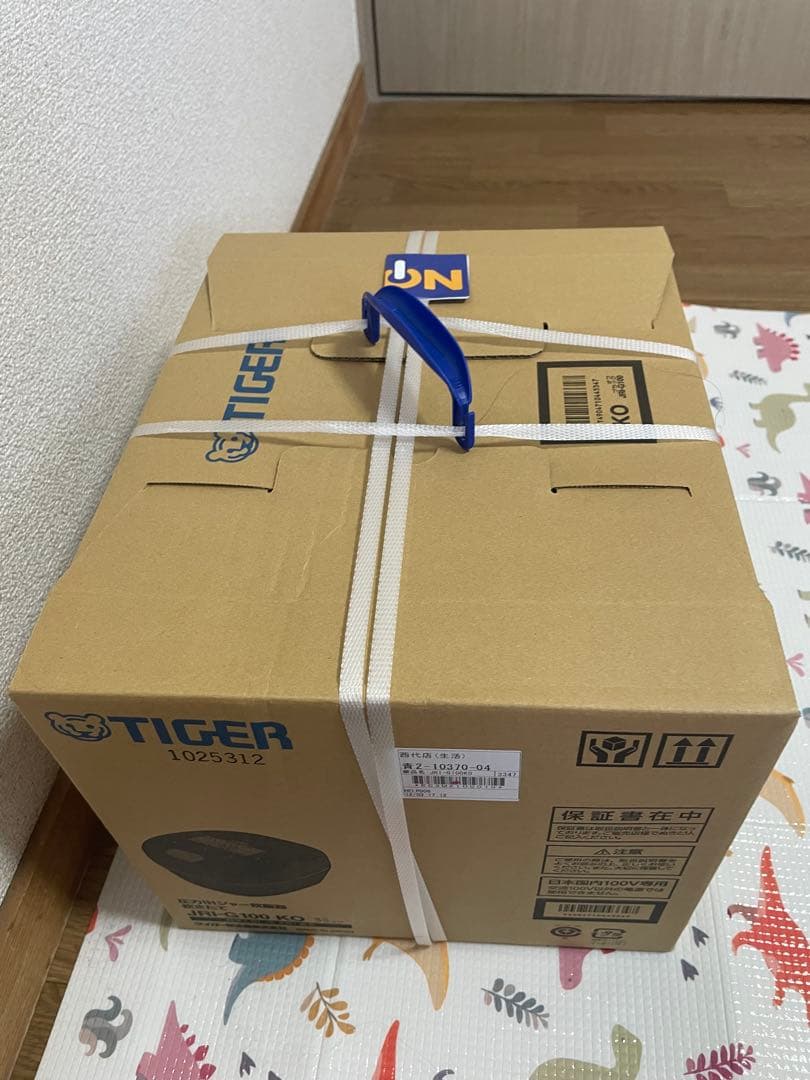 TIGER JRI-G100 KO 炊飯器 未使用