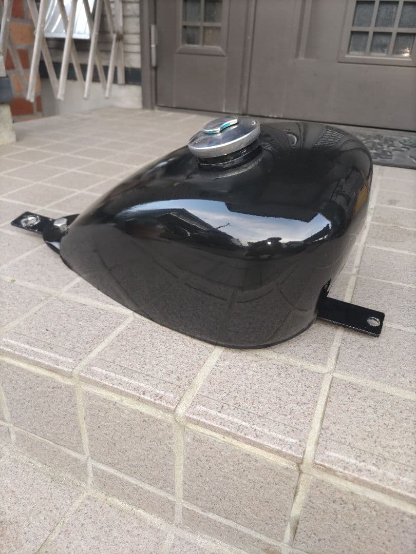 ドラッグスター250　タンク　スポーツスター　ドラックスター　カスタム