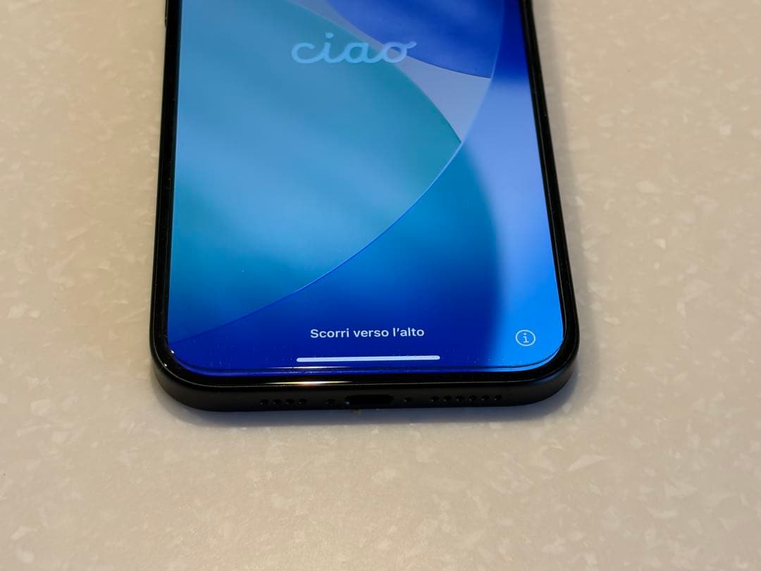 iPhone15 Plus 256GB 傷、割れ等無し　アメリカ購入　カメラ無音