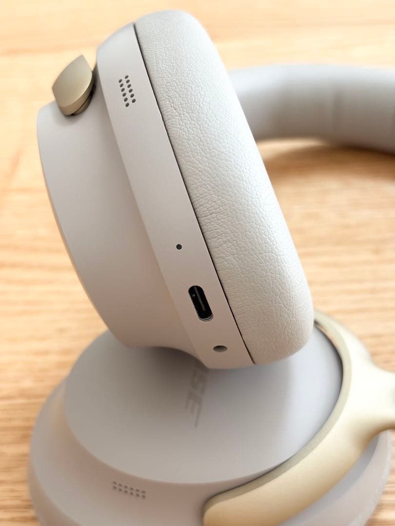 Bose Quiet Comfort Ultra Headphones 限定色