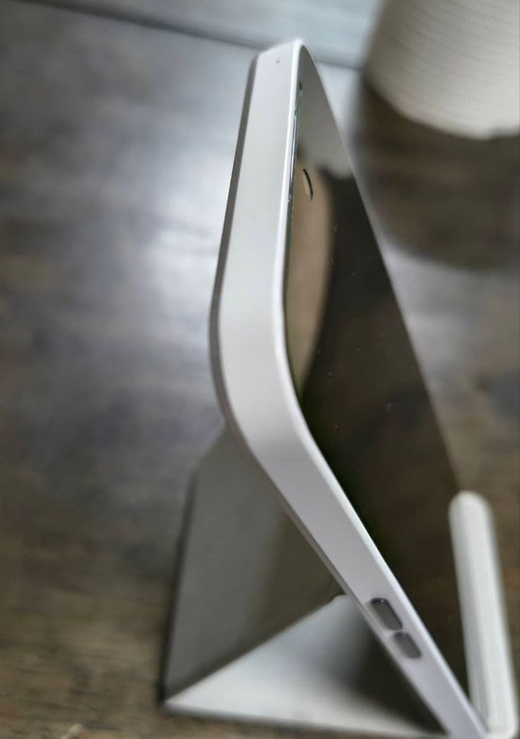 ​【動作良好】Nothing Phone (2a) 128GB ミルク