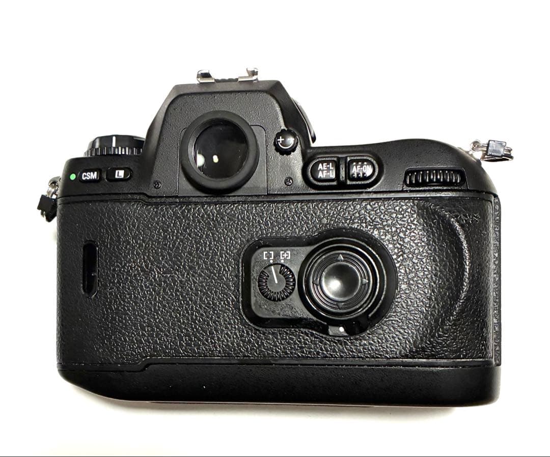 【Nikon／フィルム一眼レフカメラ】 Nikon F100