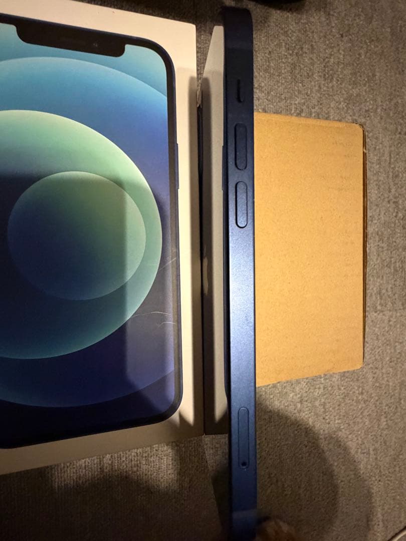 iPhone 12 箱付き　美品