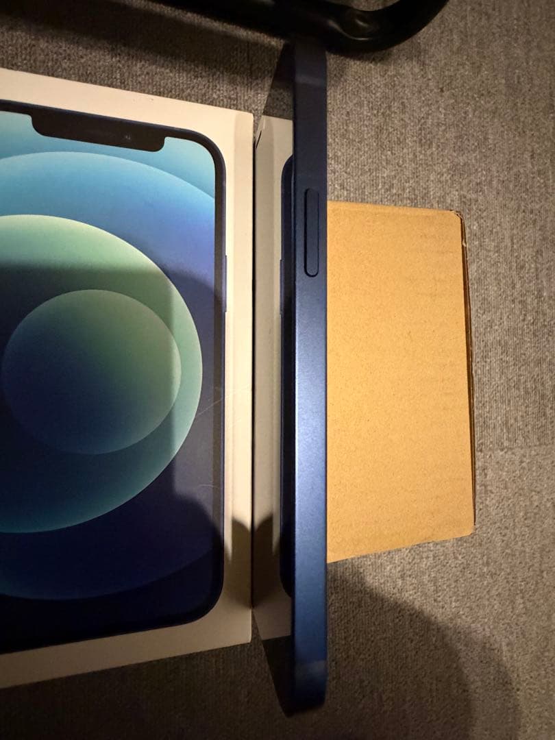 iPhone 12 箱付き　美品