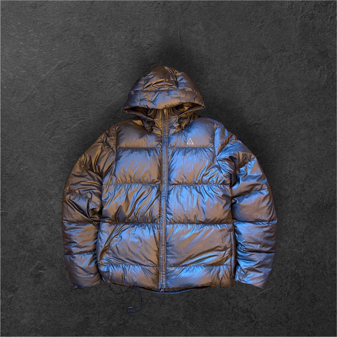 K*8様 NIKE ACGライトダウン