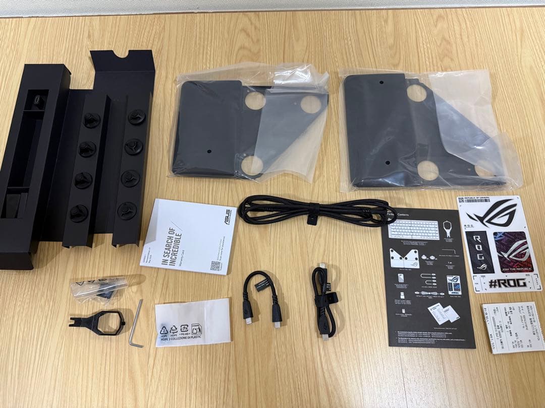 ROG Falcata 磁気ゲーミングキーボード