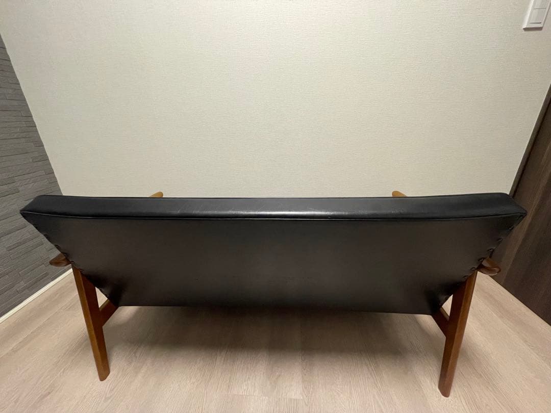 カリモク60 Kチェア2シーター スタンダードブラック