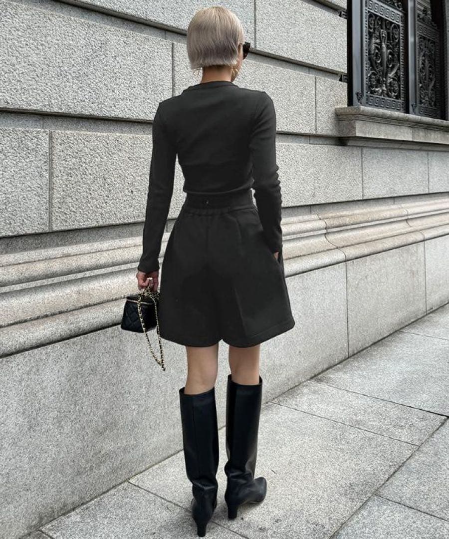 【極美品】JENNEジェンヌ 日本製美ラインストレッチキュロット