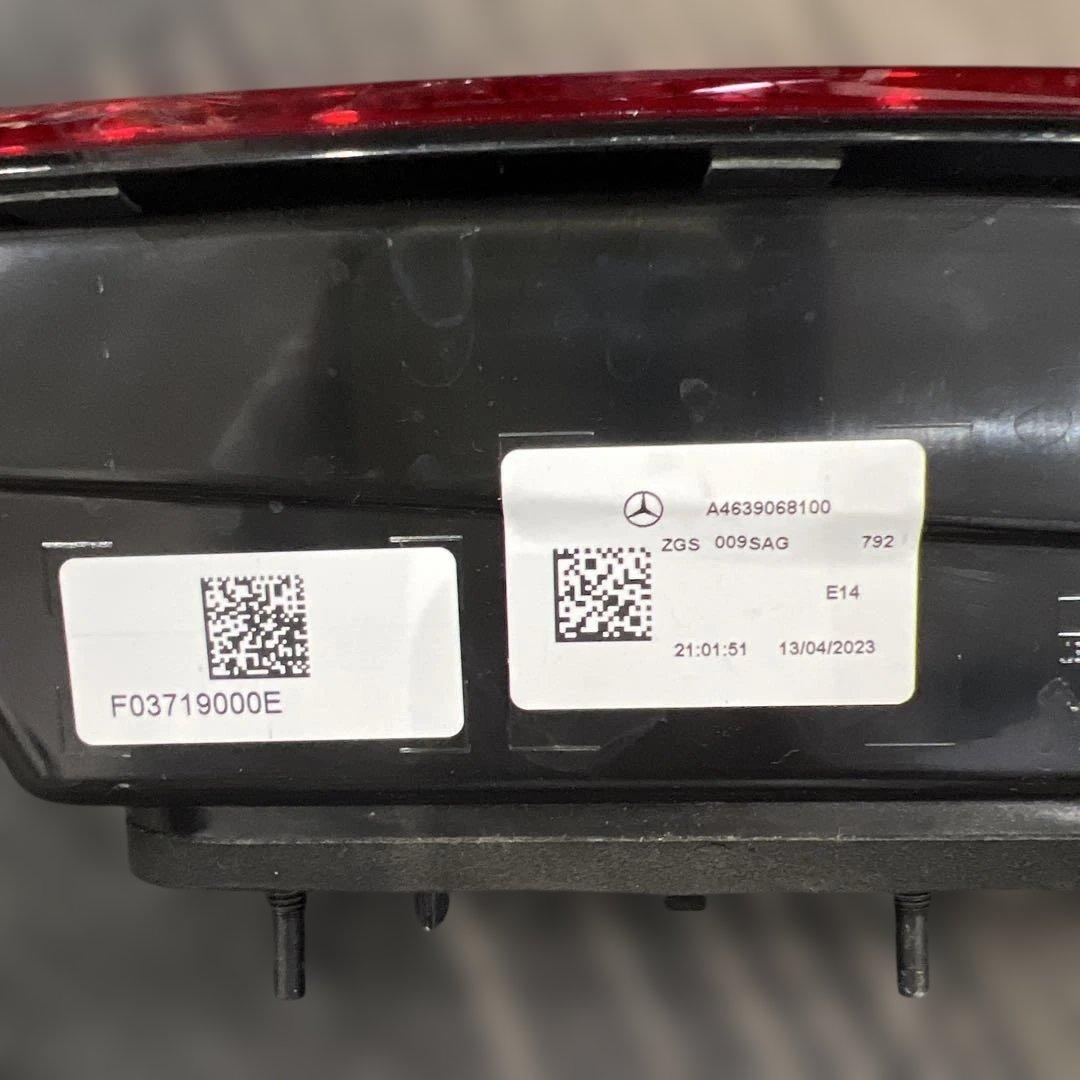 早い者勝ち‼️946 Mercedes-Benz ランプセット