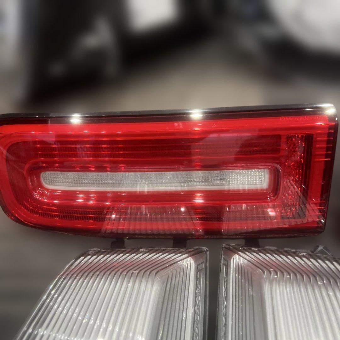 早い者勝ち‼️946 Mercedes-Benz ランプセット