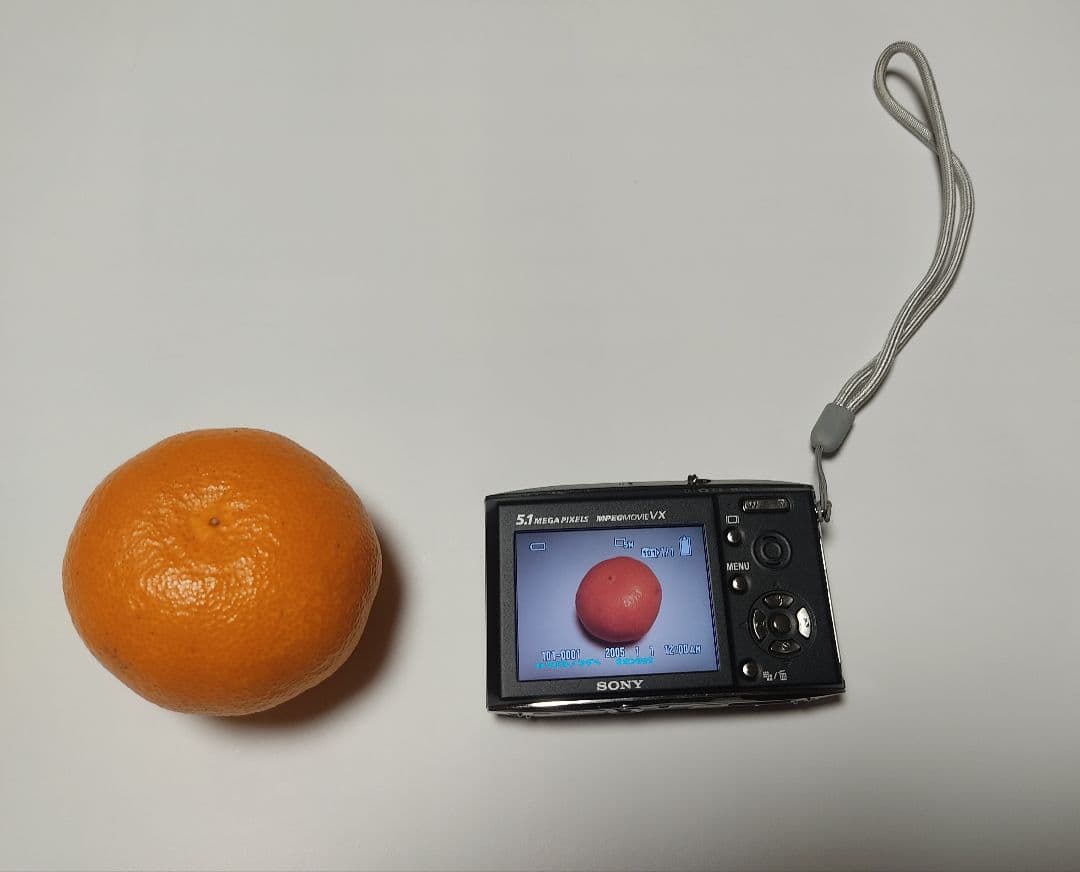 SONY DSC-T5 メモリとカメラケースのおまけ付き