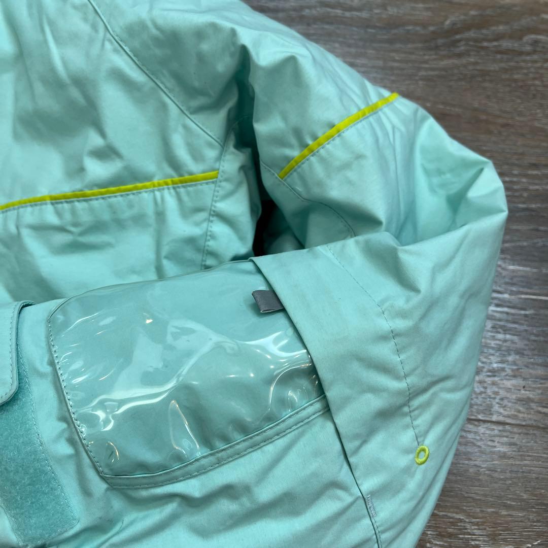 DESCENTE デサント　130 セットアップ　上下　スキーウェア　女の子