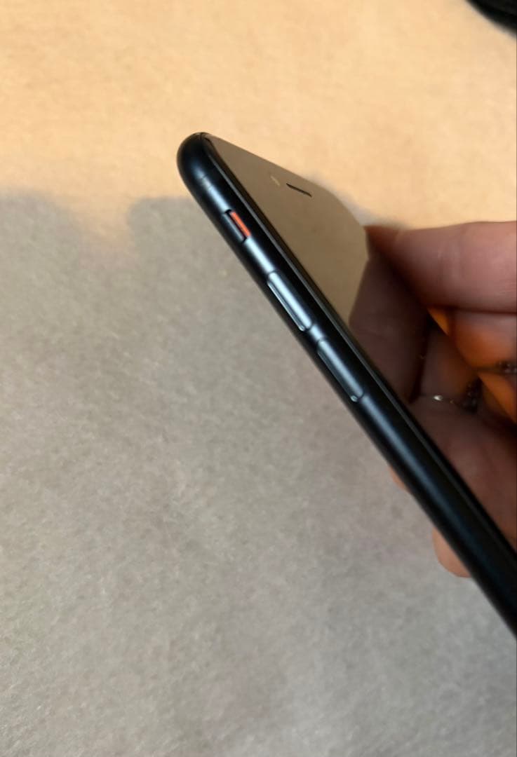 極美品Apple iPhone SE第3世代本体