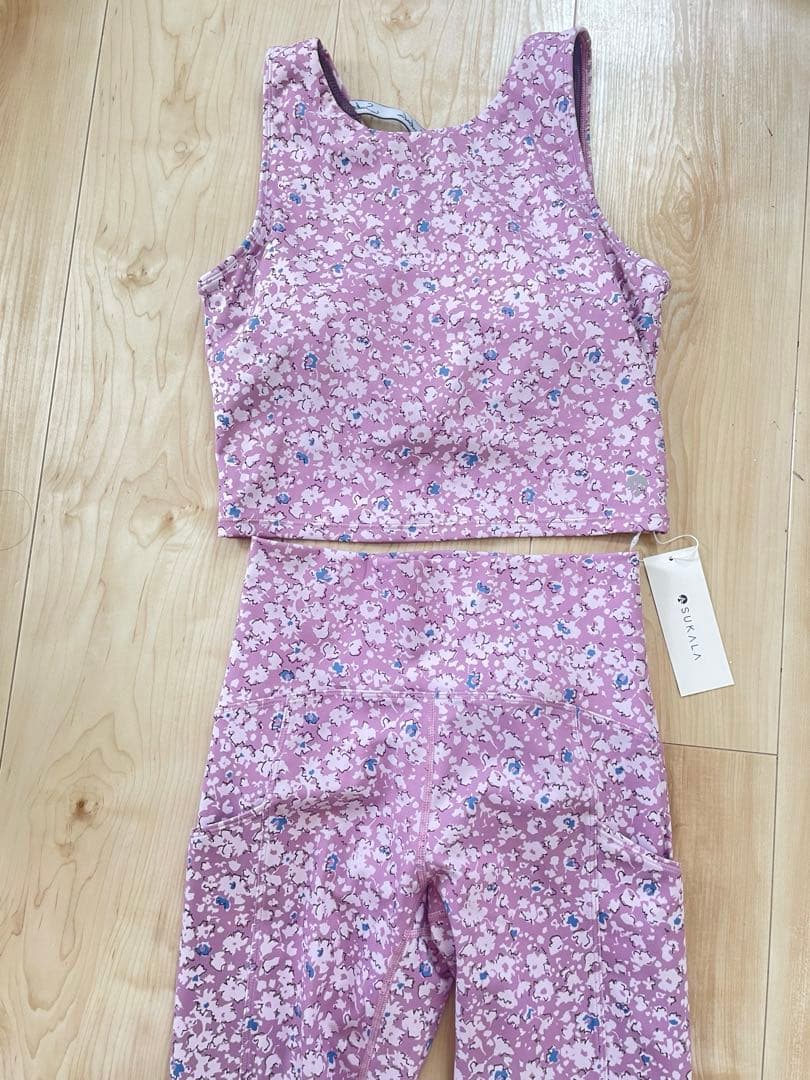 SUKALA トレンカレギンス アメリカンスリーブショートタンクトップ上下セット