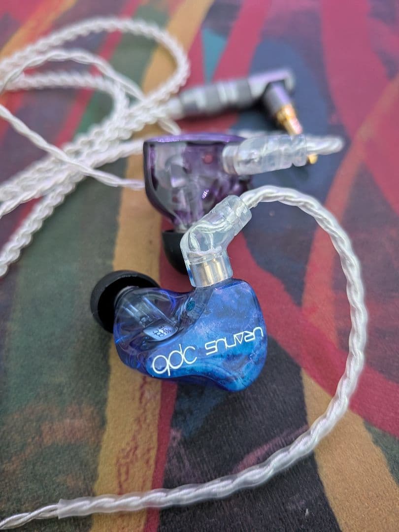 [美品]　[週末特価] qdc Uranus s 有線イヤホン