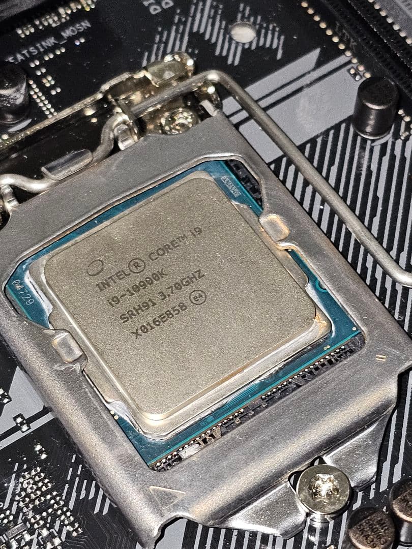 CPU i9 10900K TUF GAMING H470 LGA1200