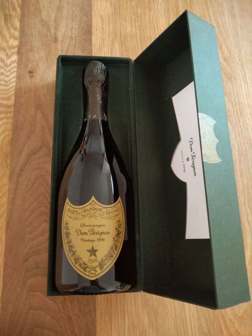 Dom Pérignon シャンパン 1996年 750ml