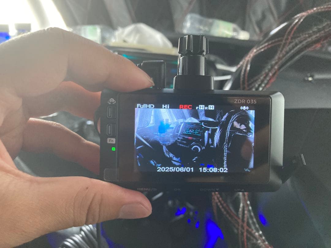 パンダ様　駐車監視　コムテック　ドライブレコーダー　ZDR 035　前後