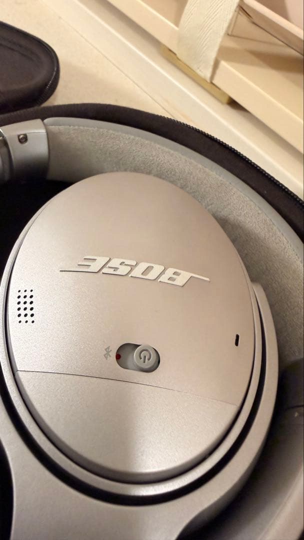 Bose ワイヤレスヘッドホン シルバー QC35 ノイキャン