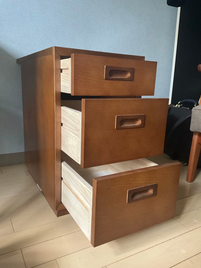 カリモク60+ ワゴン / サイドチェスト