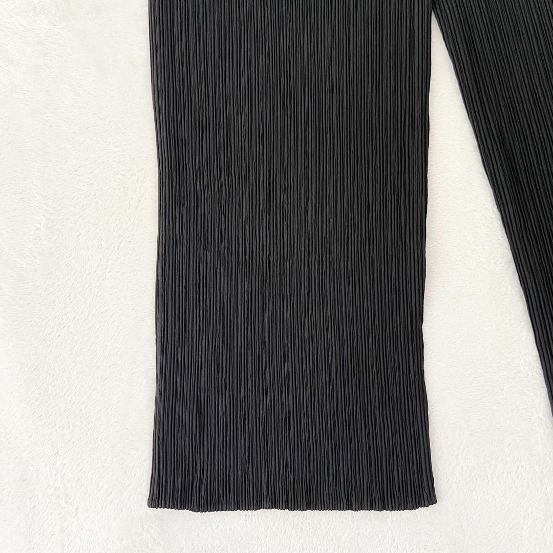 美品　ISSEY MIYAKE パンツ　プリーツ　ブラック　archive