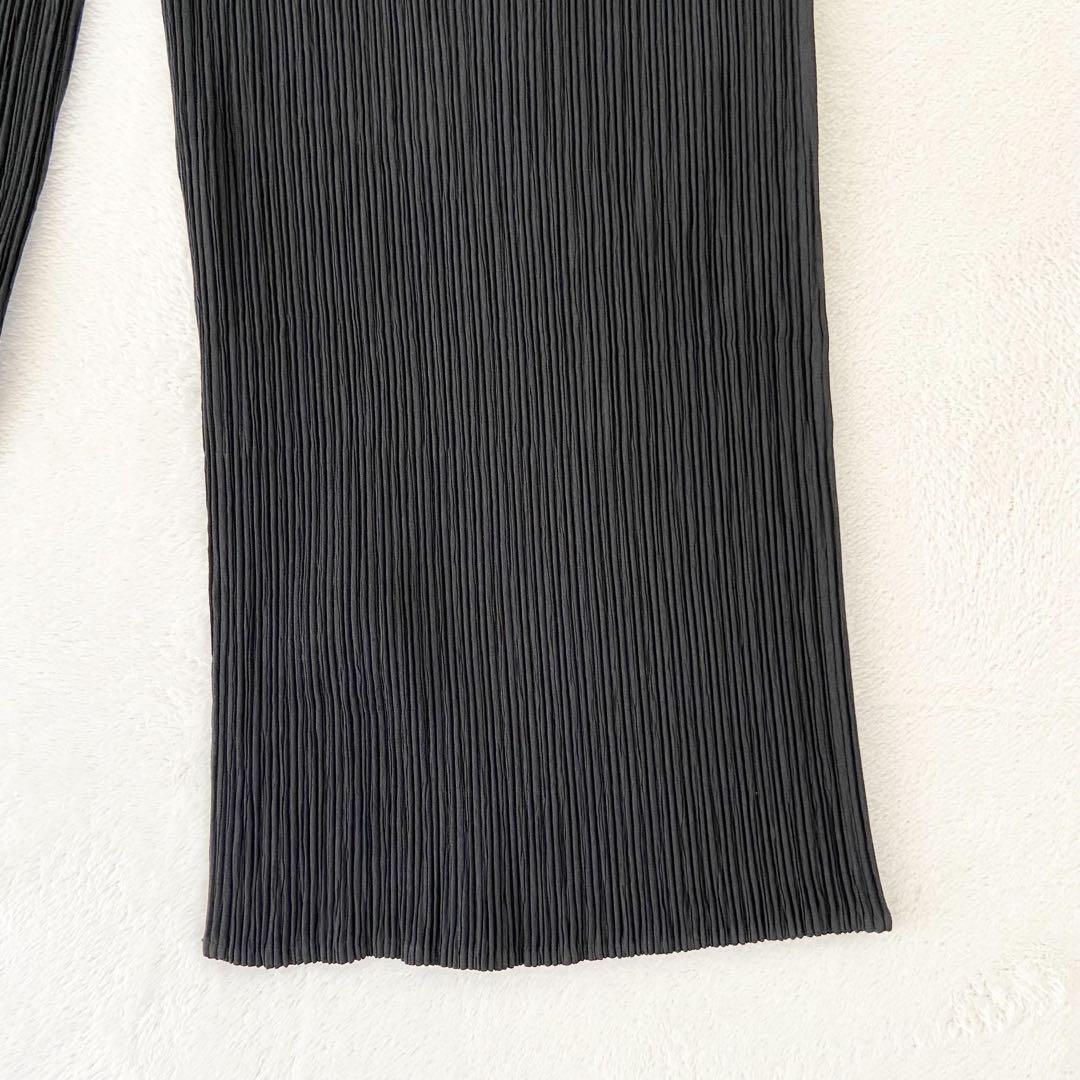 美品　ISSEY MIYAKE パンツ　プリーツ　ブラック　archive