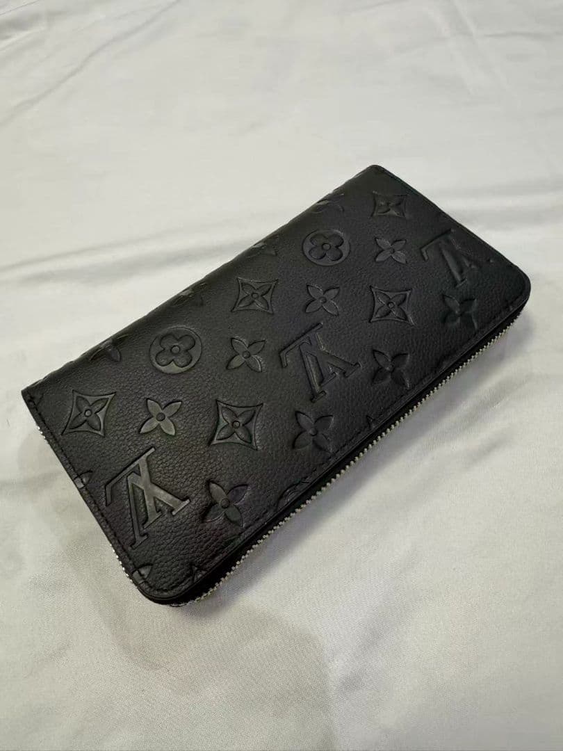 【匿名送料込み】 ファスナー 長財布 ブラック