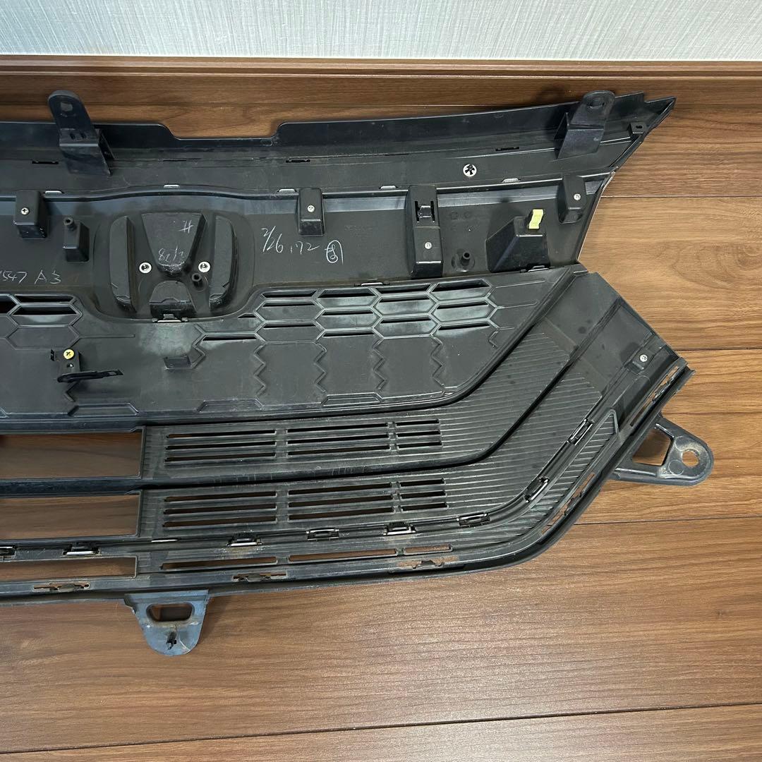 ゆうゆう N-BOX カスタム 無限フロントグリル