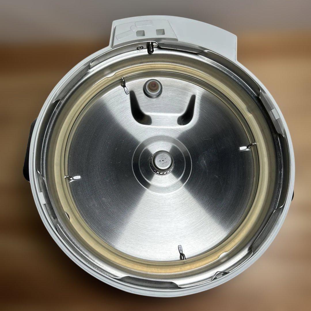 アイリスオーヤマ 電気圧力鍋「PC-MA4-W」ホワイト ★超美品‼︎ 保管品