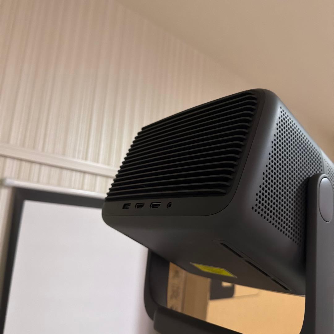 美品　JMGO N1 Ultra 4K スタンド付き