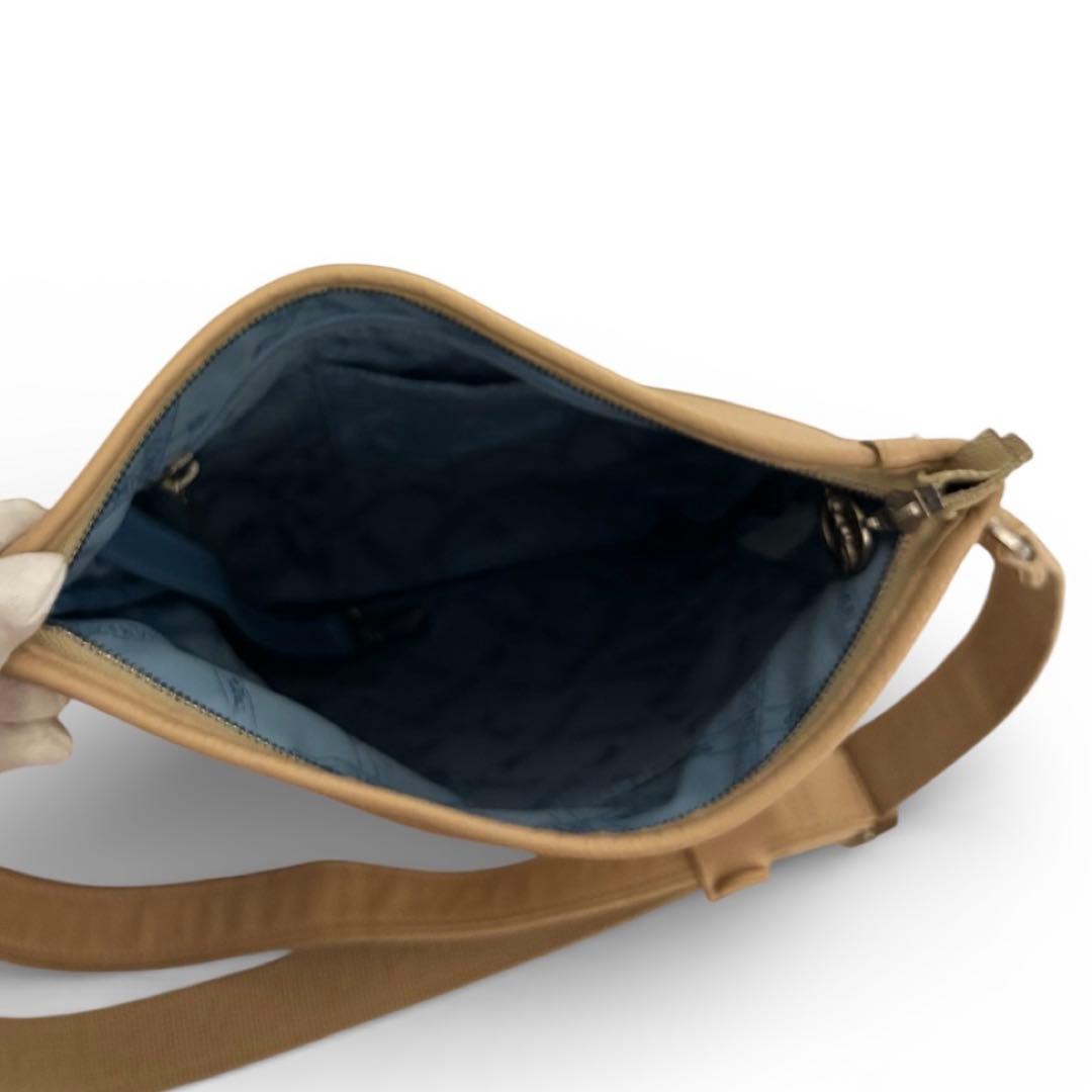 ロンシャン　Longchamp レザー ショルダーバッグ 明るいベージュ 美品