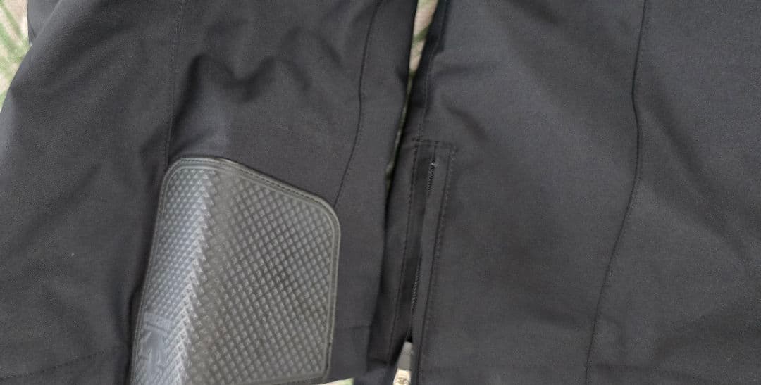 DESCENTEスキーウェア　ジャケット　パンツ　メンズOサイズ