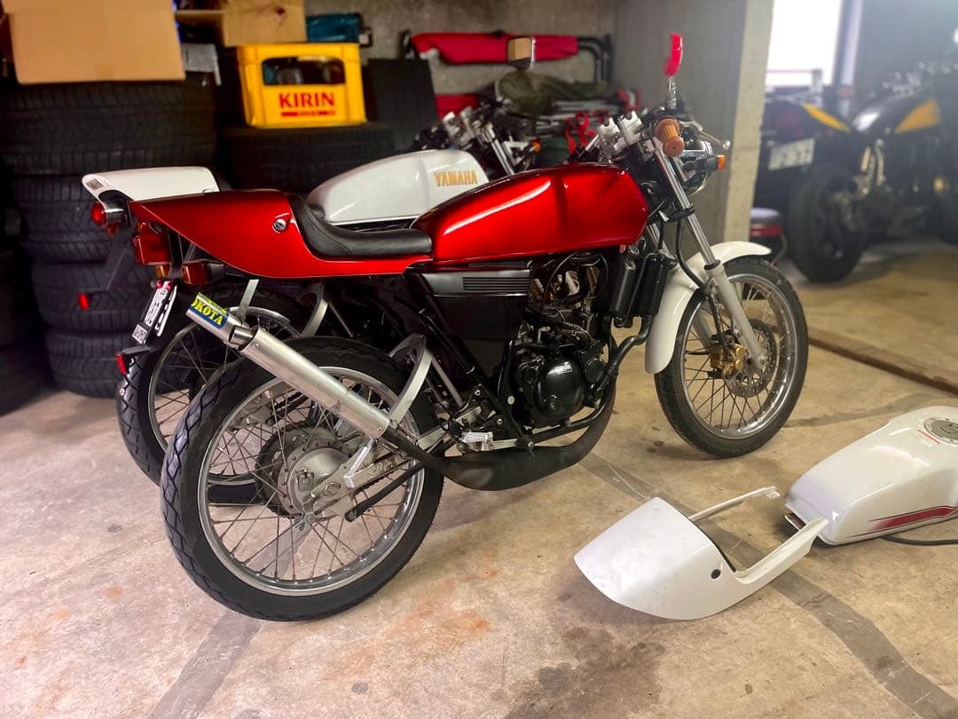 RZ50 外装セット　キャンディーレッド　RA01J RA02J タンク　テール