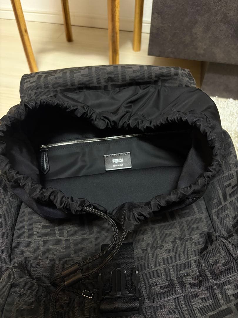 フェンディ　バックパック　リュック　美品　正規品