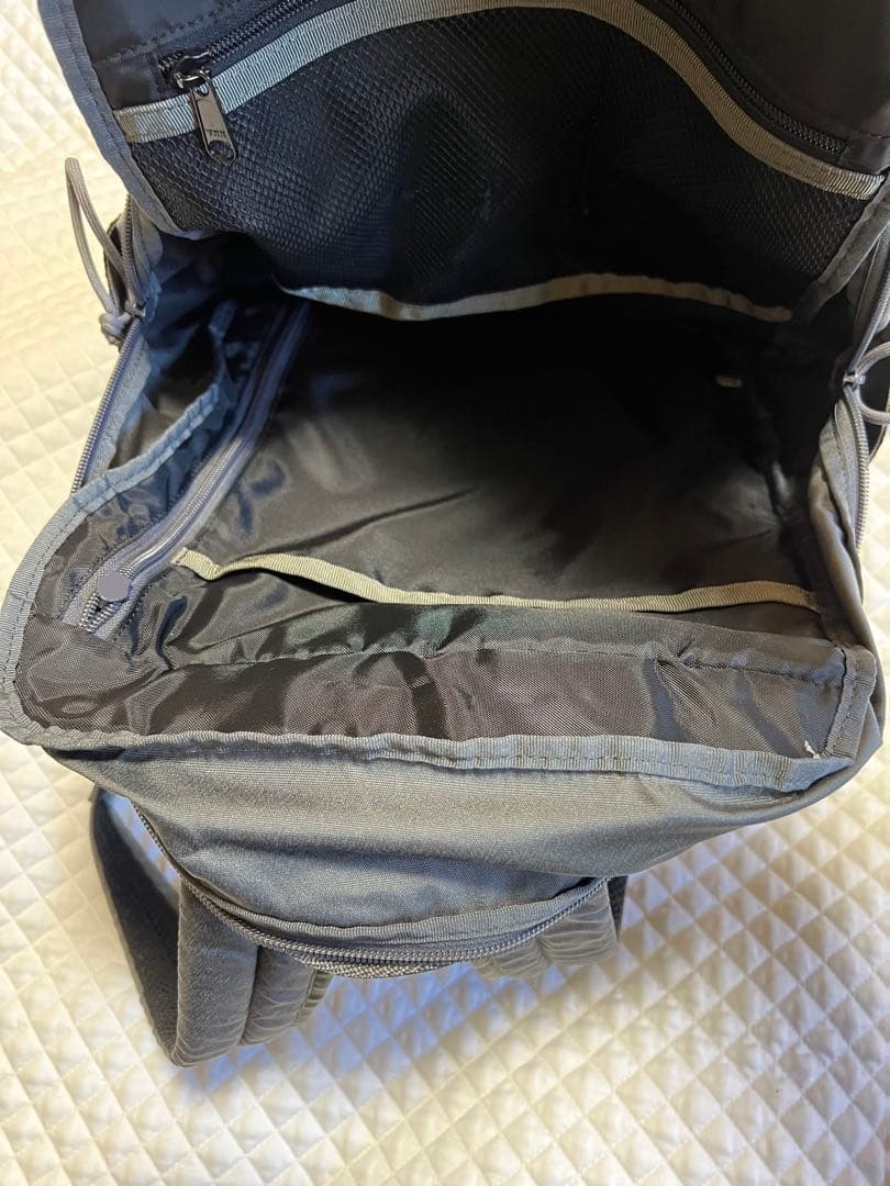 BRIEFINGグレー バックパック