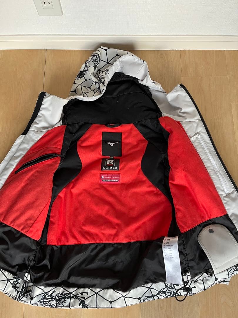 ◎ミズノ デモモデル スキーウェア ジュニア 子供用 130cm 上下セット