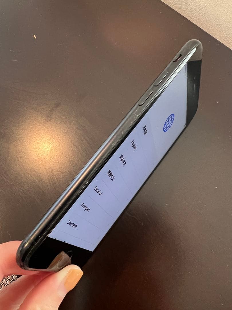 iphone se 第2世代 64GB 美品 ブラック