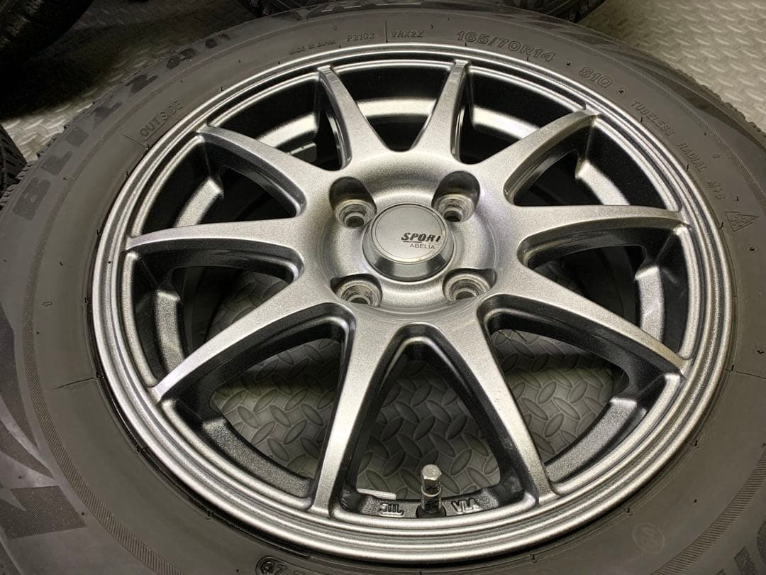 年末年始発送★ブリザック　165/70R14 アクア　ヴィッツ　マーチ　スペイド