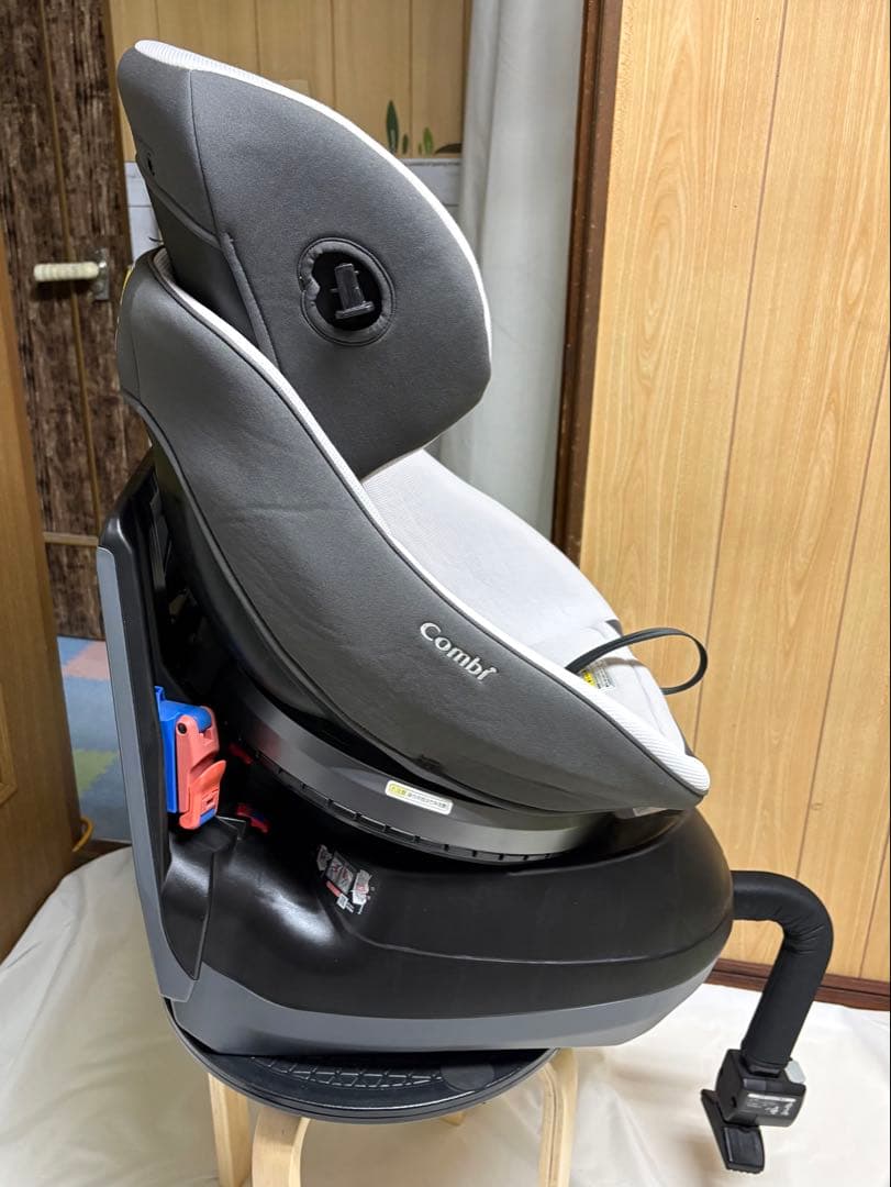 コンビ チャイルドシート クルムーヴスマート エッグショック simplight
