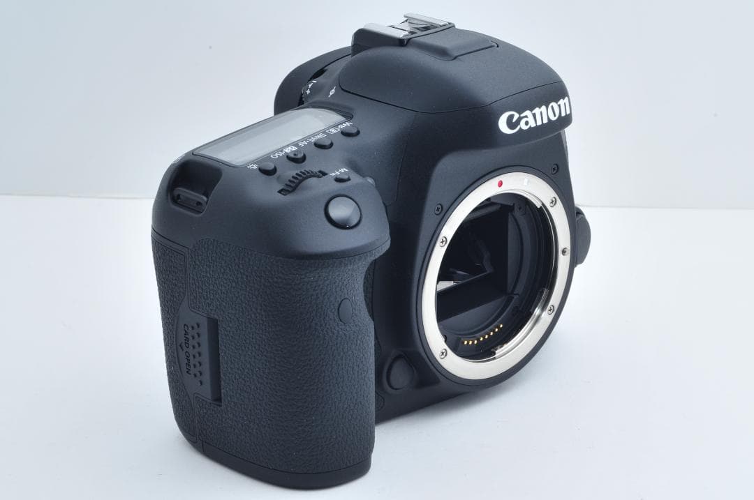 キャノン Canon EOS 7D Mark II ≪シャッター4300回≫