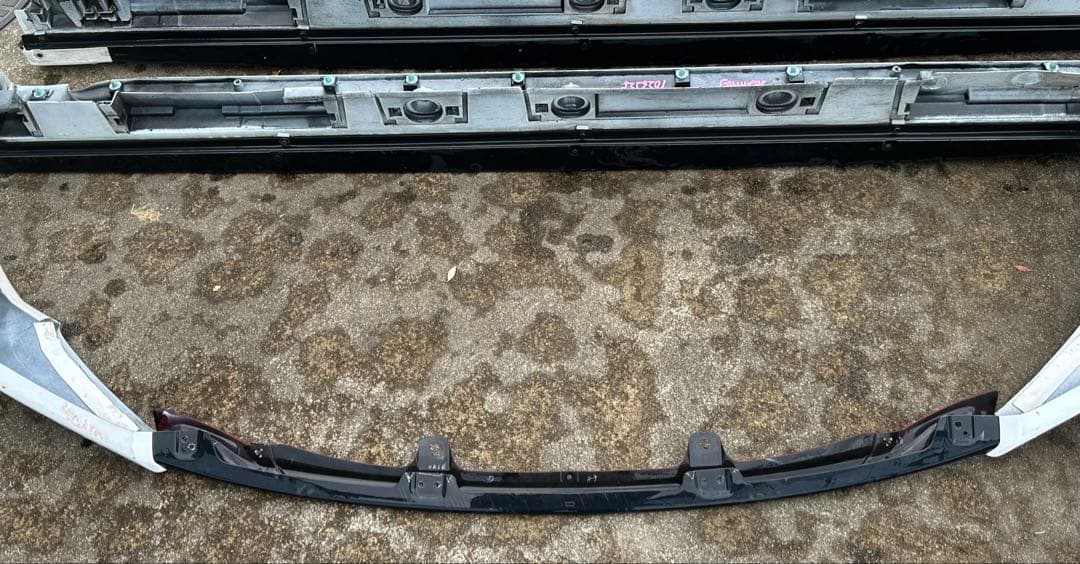 【ゆず】カローラスポーツ TRD フロントスポイラー、両サイドスカート