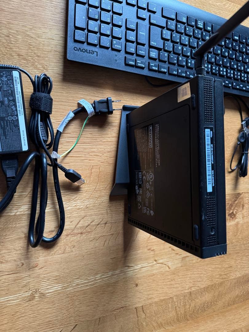 ミニPC Lenovo ThinkCentre M60e Tiny 11LV0007JP