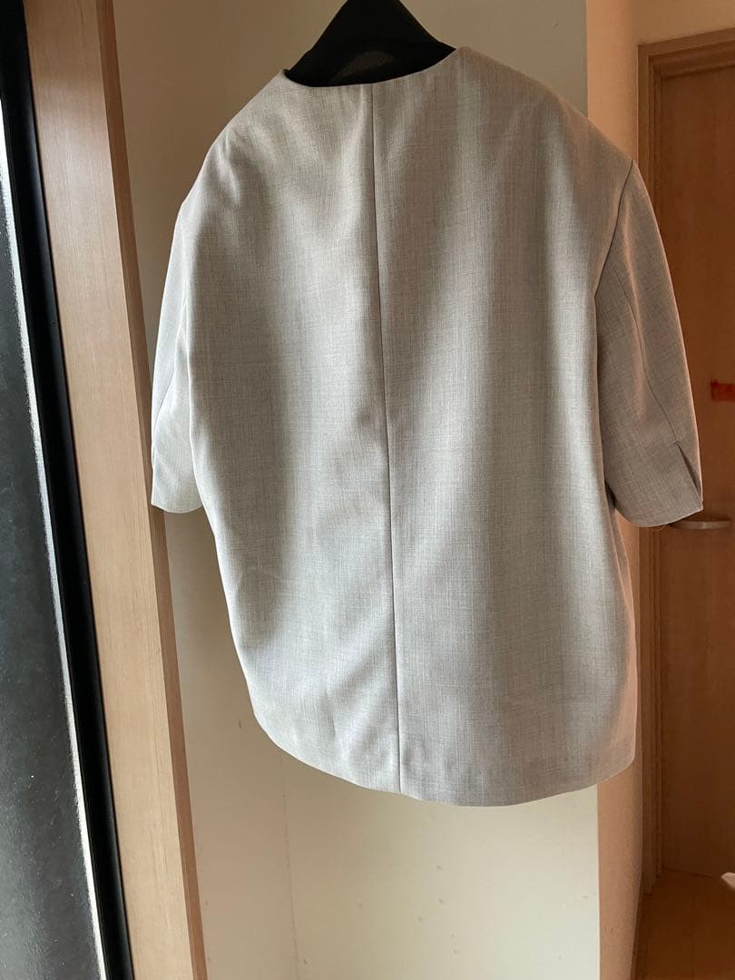 新品未使用タグ付完売品／LOHEN HALF SLEEV JACKET ベージュ