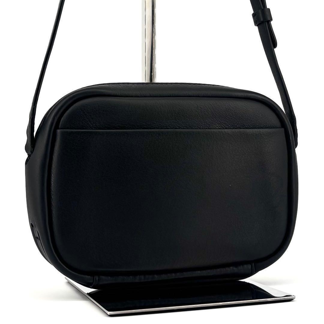 バレンシアガ エブリデイ カメラバッグ ショルダー XS ブラック