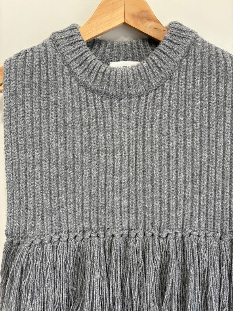 HYKE ウール　フリンジ　ベスト