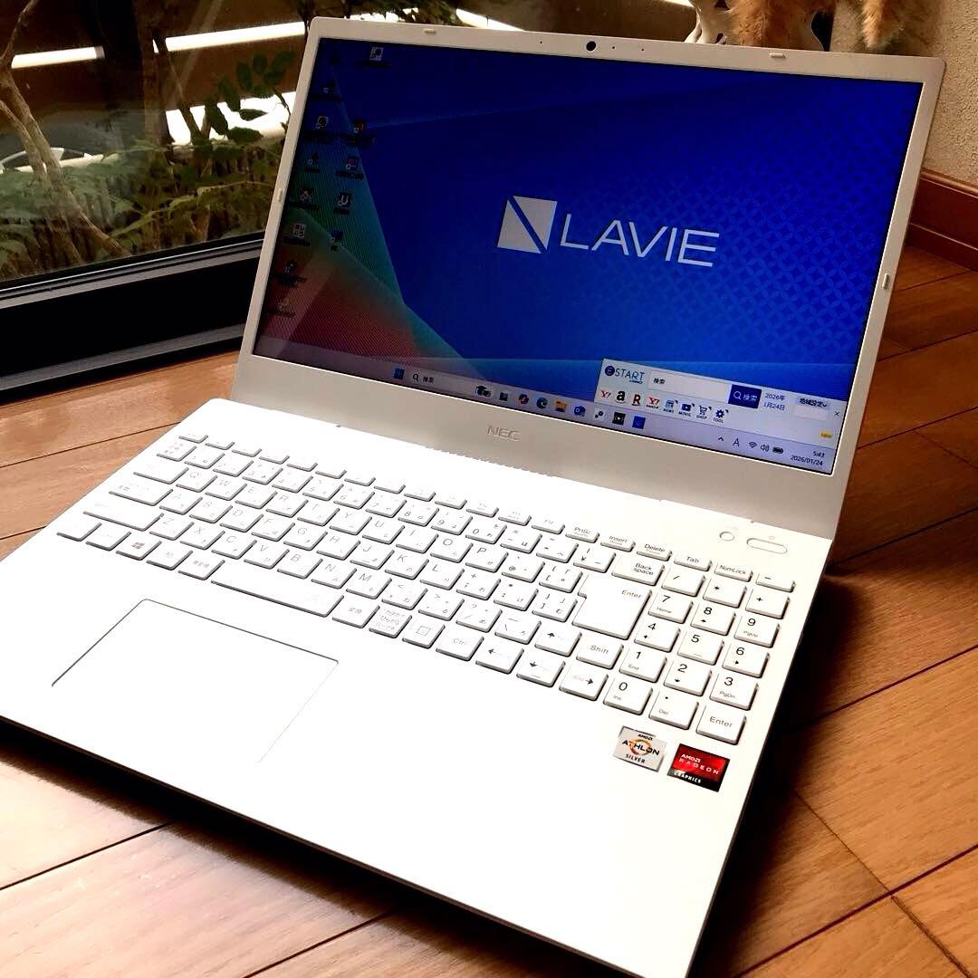 NEC LaVie N1515/AAW 【office 】