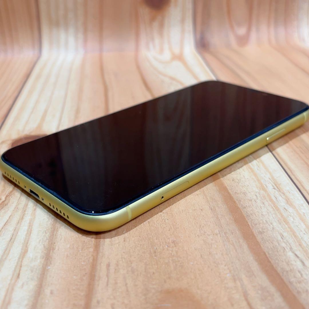 SIMフリー 本体 iPhone 11 64 GB 605 イエロー 電池良好