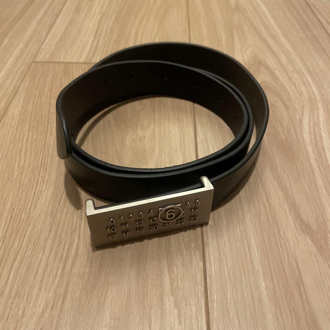 MM6 MAISON MARGIELA ブラック Numeric レザーベルト