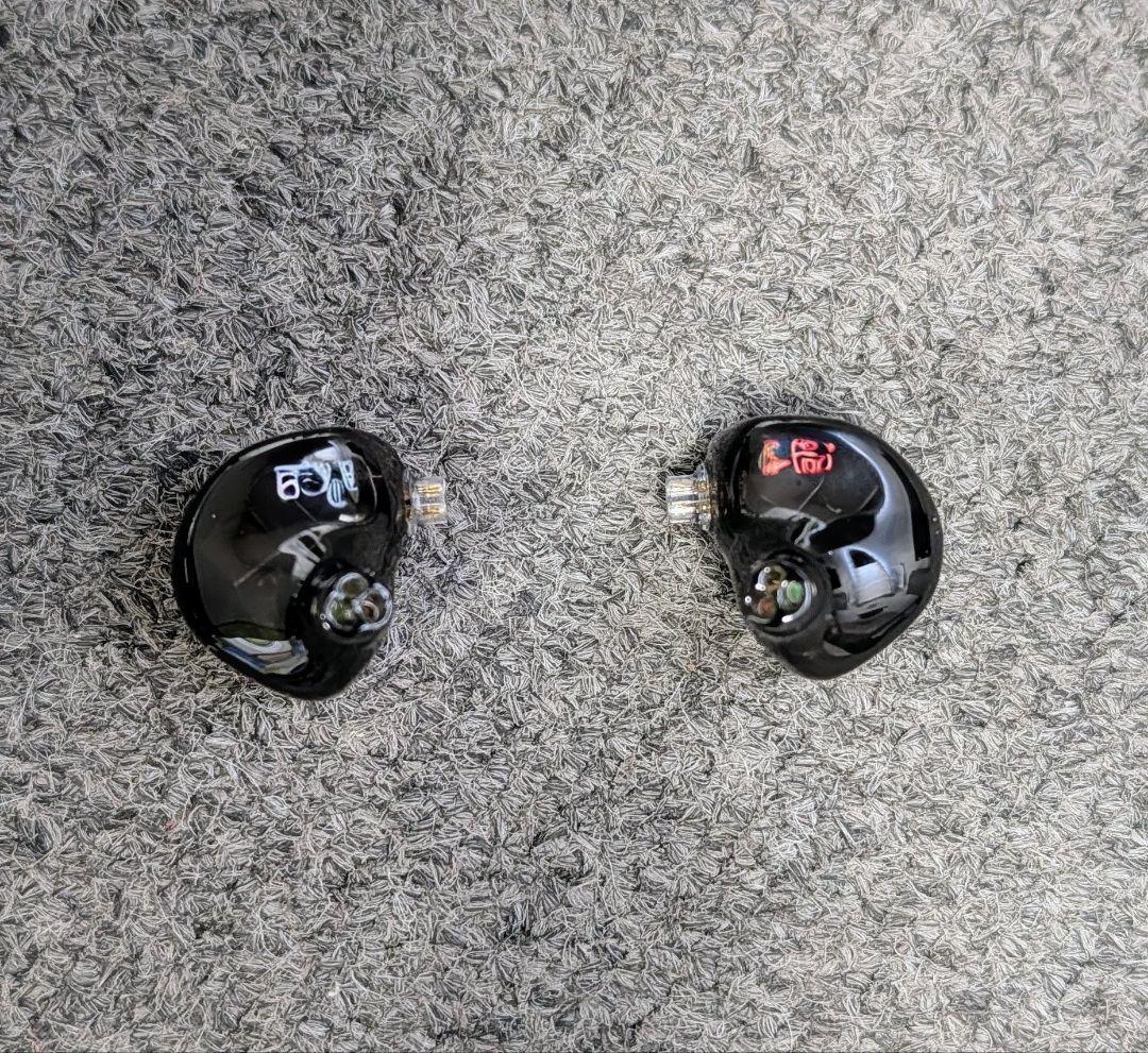 イヤホン Unique Melody MASON V2 maestro