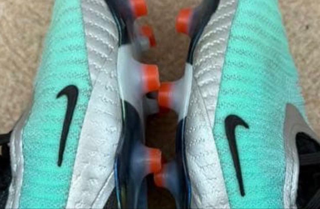 ナイキ ファントム 6 ag pro